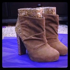 Glam taupe and gold heel boots